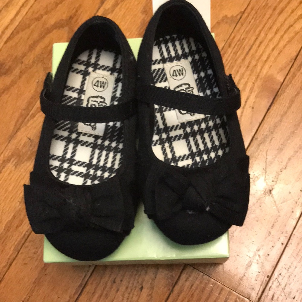 4w toddler dress shoes